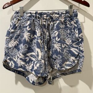 American Eagle Outfitters Blue Floral Women's Shorts Size XS